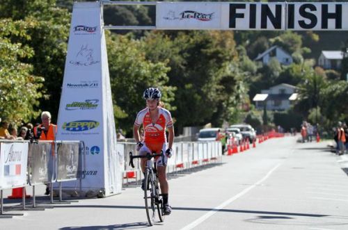 Sharlotte Lucas, womens winner of Le Race