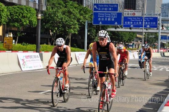 ony Dodds leading the pack during the bike