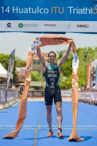 Luciano Taccone wins the Huatulco World Cup