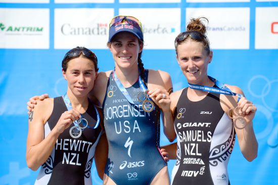 Andrea Hewitt, Gwen Jorgensen and Nicky Samuels on the podium