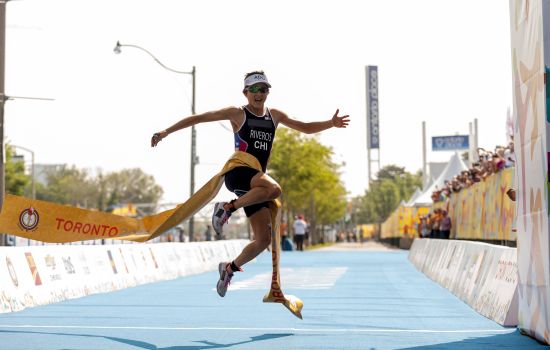 Barbara Riveros wins the Pan American Games triathlon